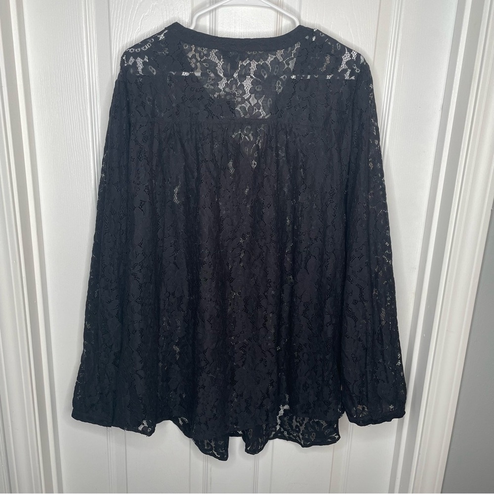 Torrid Harper Lace Pullover Long Sleeve Blouse Floral Sheer in Deep Black 4X/26 - Picture 5 of 16